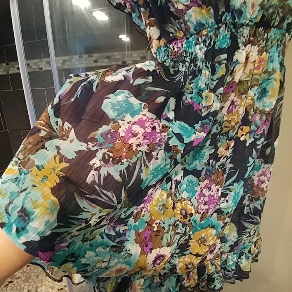 Floral blouse - Picture 7 of 7